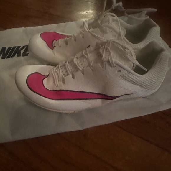 These are brand new and the wear only worn once with socks - Picture 5 of 5